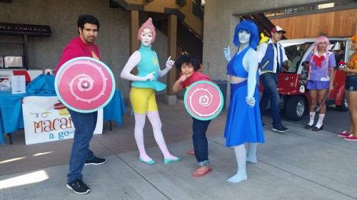 I found other Steven Universe people’s at Yumecon. :) They are all super beautiful and I feel bad fo