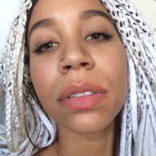 2jam4u: in my opinion I look best when I’m mostly dead and with bad angles 