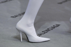 polykowiak:  telojuropordior: balenciaga