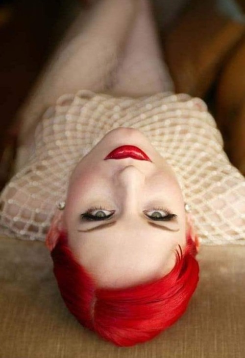 thevisualvamp:evasion-des-sens:Fishnet Fridays 