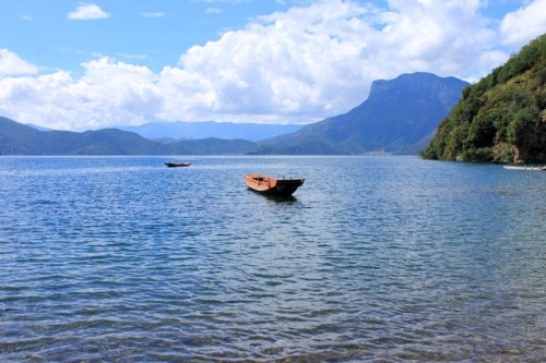 Makoto (Spiritdoll Cherry) at Lugu Lake.