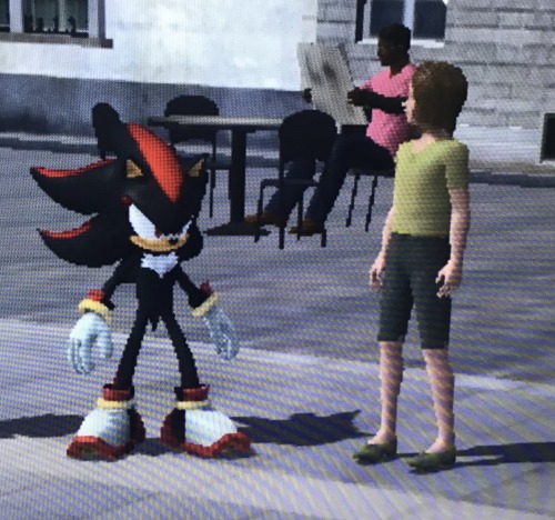 i cant get over how tiny he is compared to the humans in this game