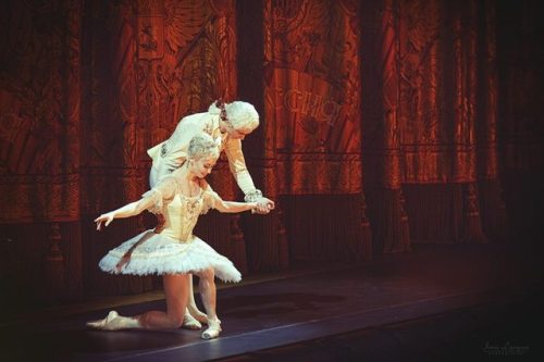 Ekaterina Krysanova and Artem Ovcharenko after Bolshoi’s The Sleeping BeautyIrina Lepnyova photograp