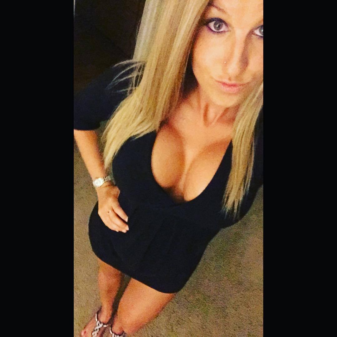 sexy-females-eh:  trishnaugle