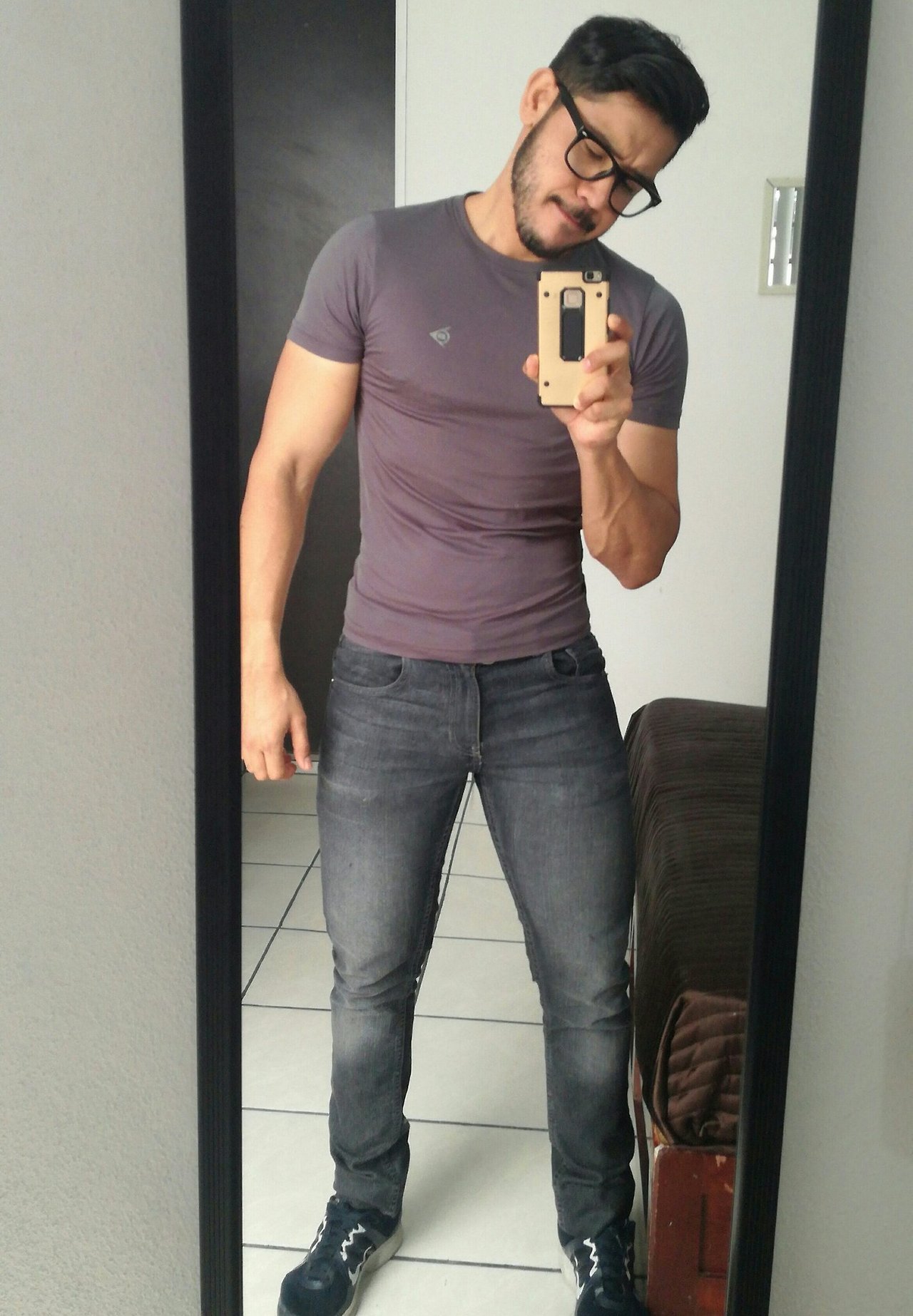 chicosguaposlindos:  Jose Luis pad 01