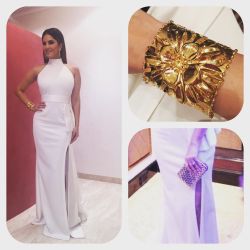 This was the amazing hand cuff I wore to the Filmfare style and glamour awards. It&rsquo;s so hip! And Thanks @shubhashini.ornamentals and uber cool Tods gold clutch. by sunnyleone