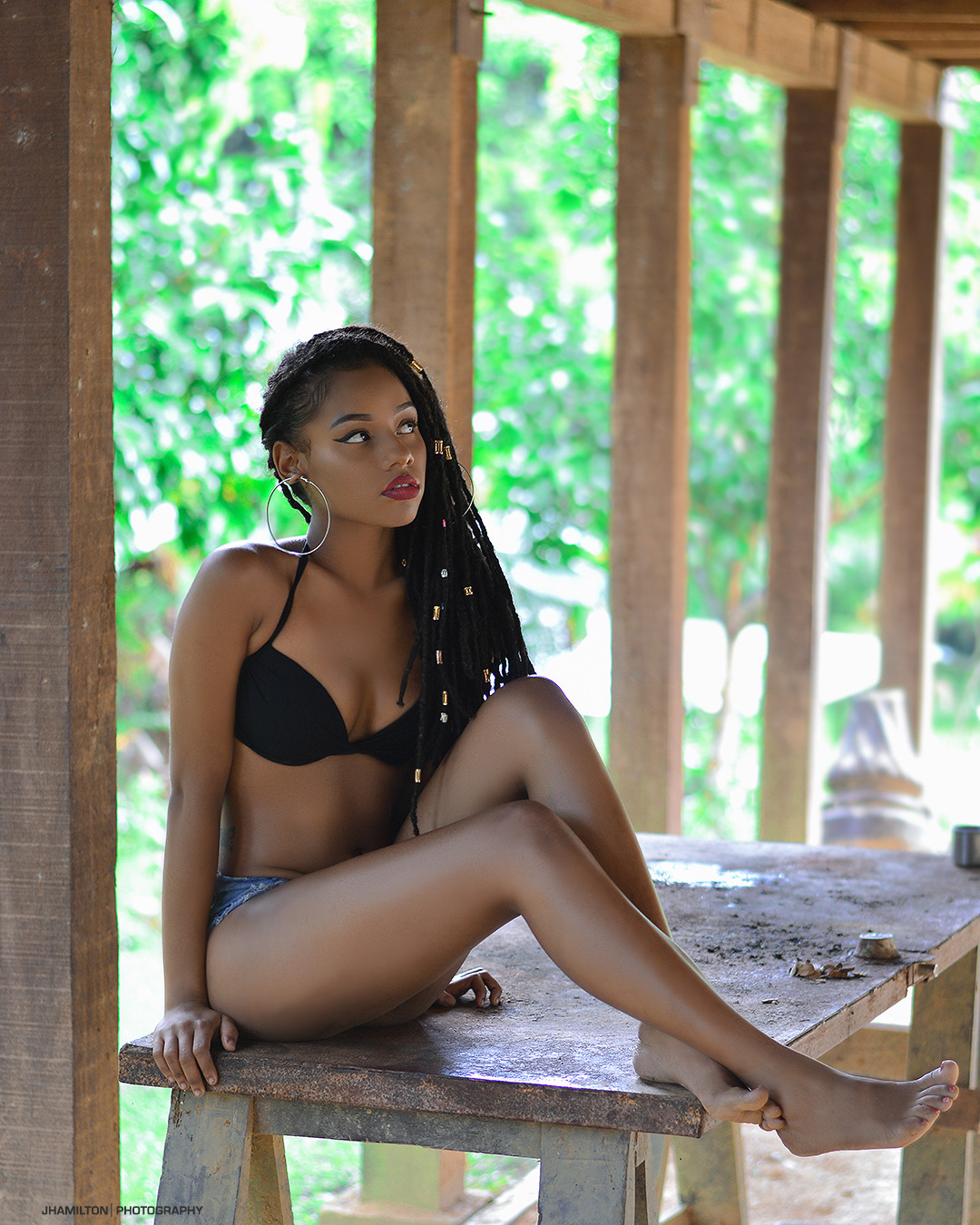 jaiking:  sexyybeauties:  Christine Hamilton  Follow me at http://jaiking.tumblr.com/