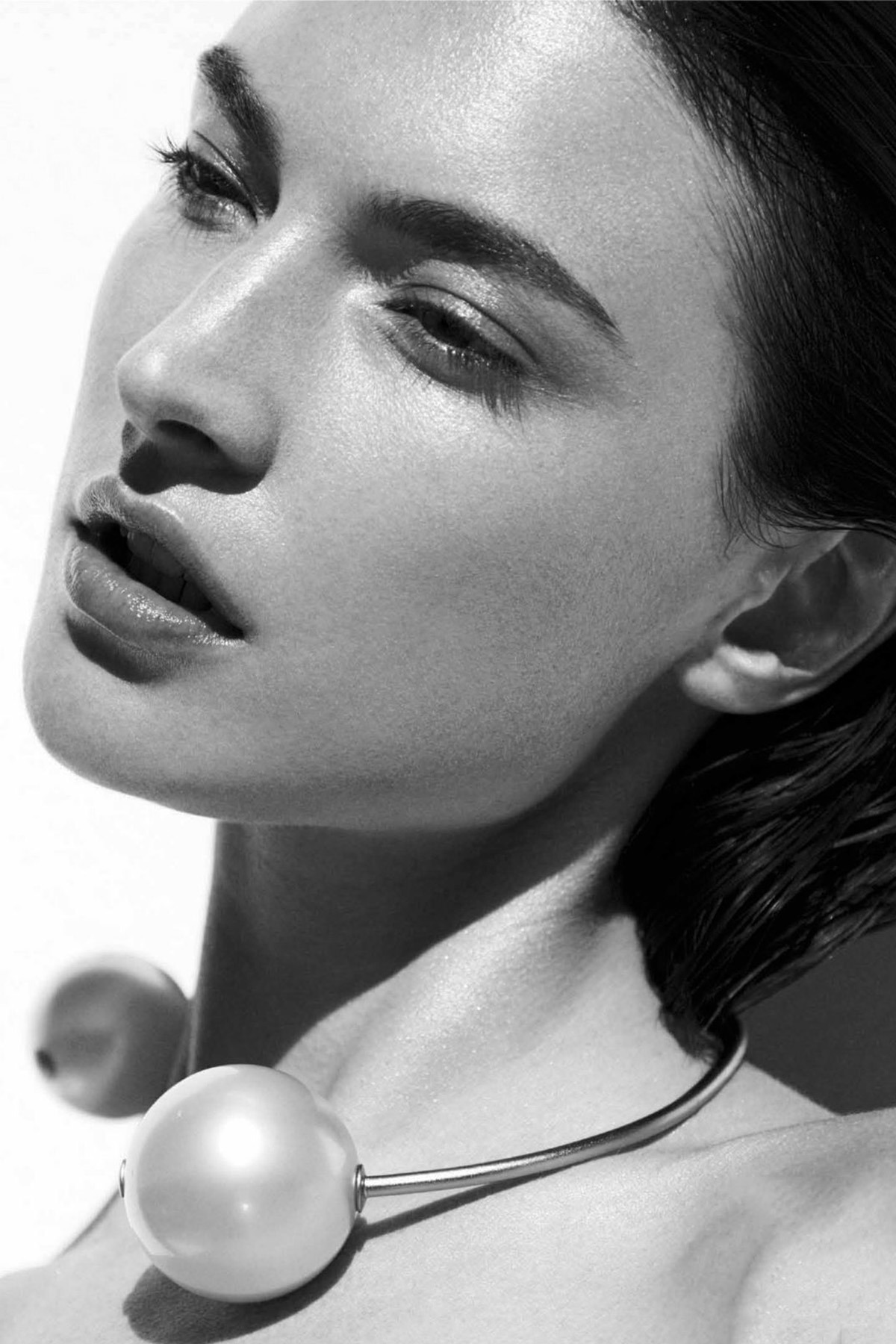 silverlininglookbook:  senyahearts:  Jacquelyn Jablonski  in “Purity of White”