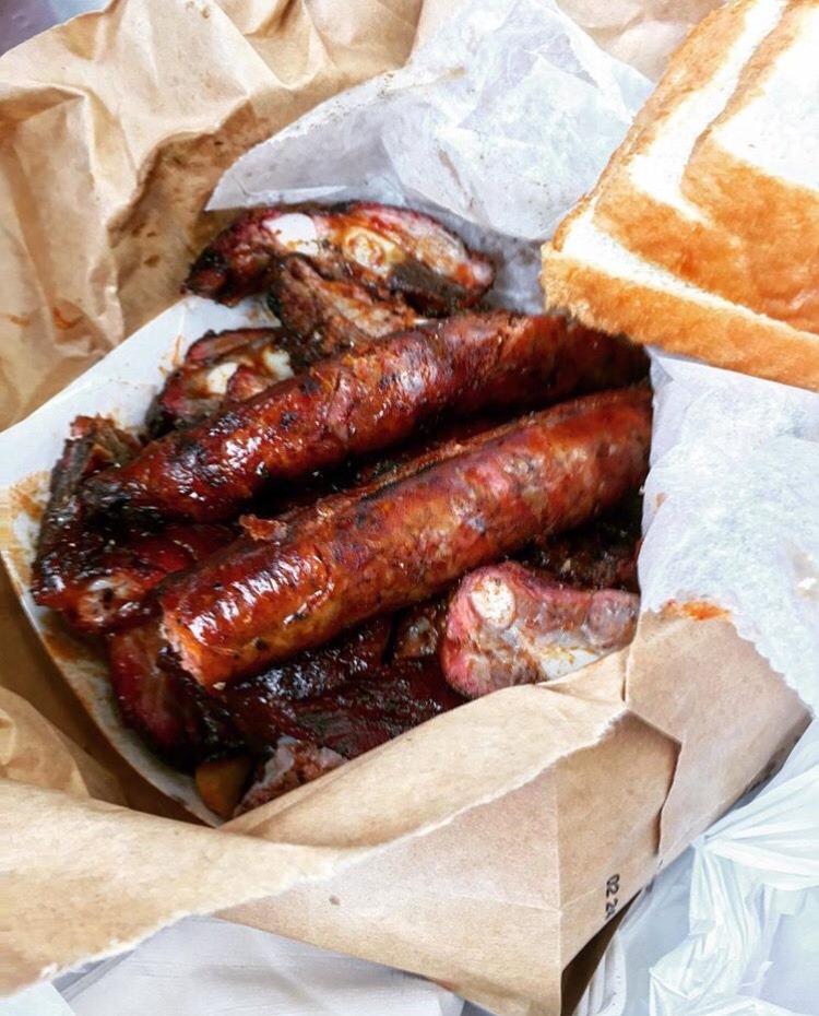 black-exchange:  Lem’s Bar-B-Q  lemsque.com  Chicago, IL  CLICK HERE for more black-owned