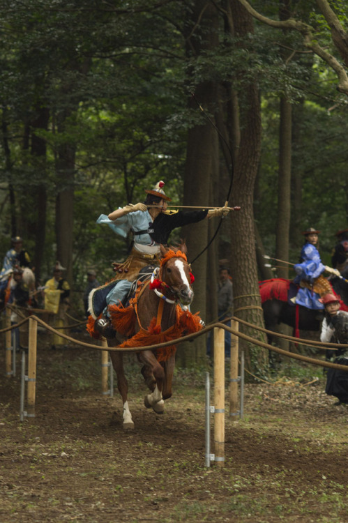 chinoiserie-mademoiselle:Yabusame – Horse Archery at Meiji Shrine