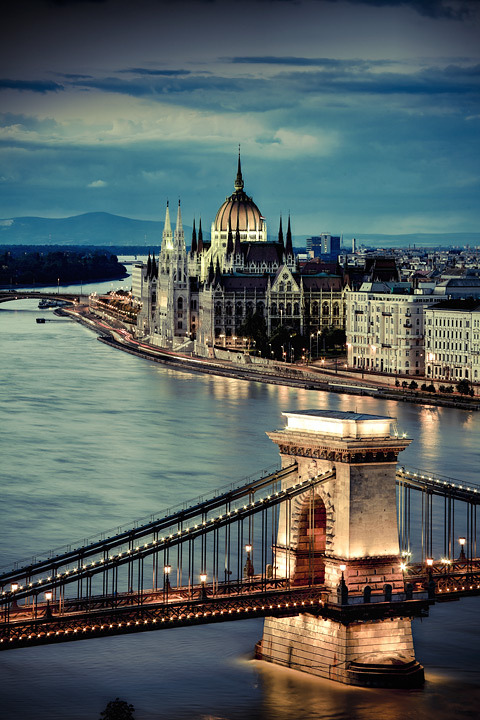 travelingcolors:  Parliament and Chain Bridge, Budapest | Hungary (by Michele F.) 