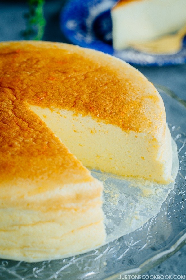 justfoodsingeneral:  Japanese Cheesecake スフレチーズケーキ“Light and