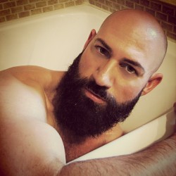 kinky-beards:  Kinky Beards 🔘 The finest choice of sexy horny kinky bearded men. 