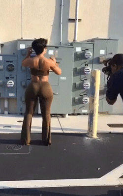 bootyleague:   @sheshedatsme   