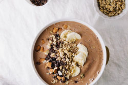 foodfuck:  chocolate almond butter smoothie