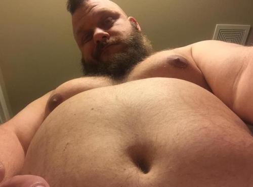 onethsndwords:Just another selfie.  GRRRR&hellip;it’s never merely a selfie with you.