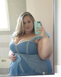 roxxieyo:  I had this Cinderella costume dress forever ago and sold it… I’ve missed it so much since then so I decided to repurchase. My tits have definitely grown since I wore it last.