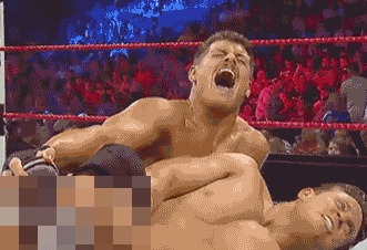 thehungarianmaverick:  Unnecessary censorship done right 