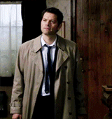 mishas-assbutts:  After 6 years he finally noticed… 