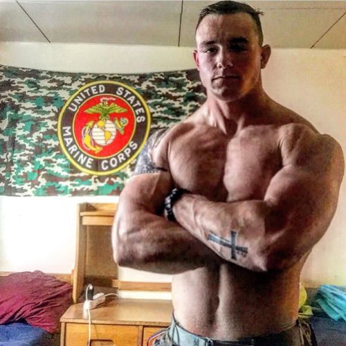 brentrollinsdailypicture:  USMC STRONG 