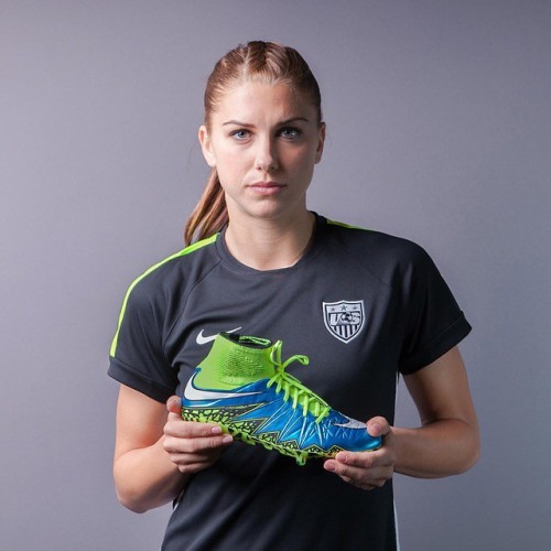 alexmorganisthebestuniverse - @alexmorgan13 shows off the new...