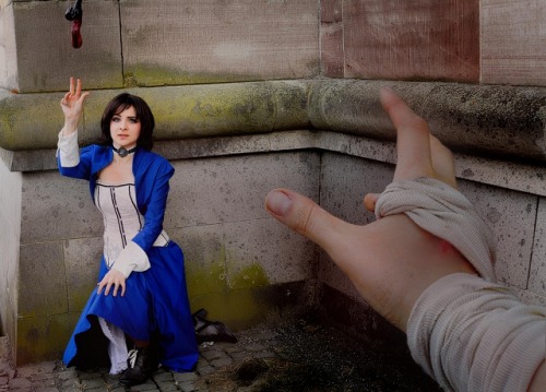 Second:Now our CosplaysBeautiful Kou as beautiful Elizabeth and me as Booker Dewitt from Bioshock In