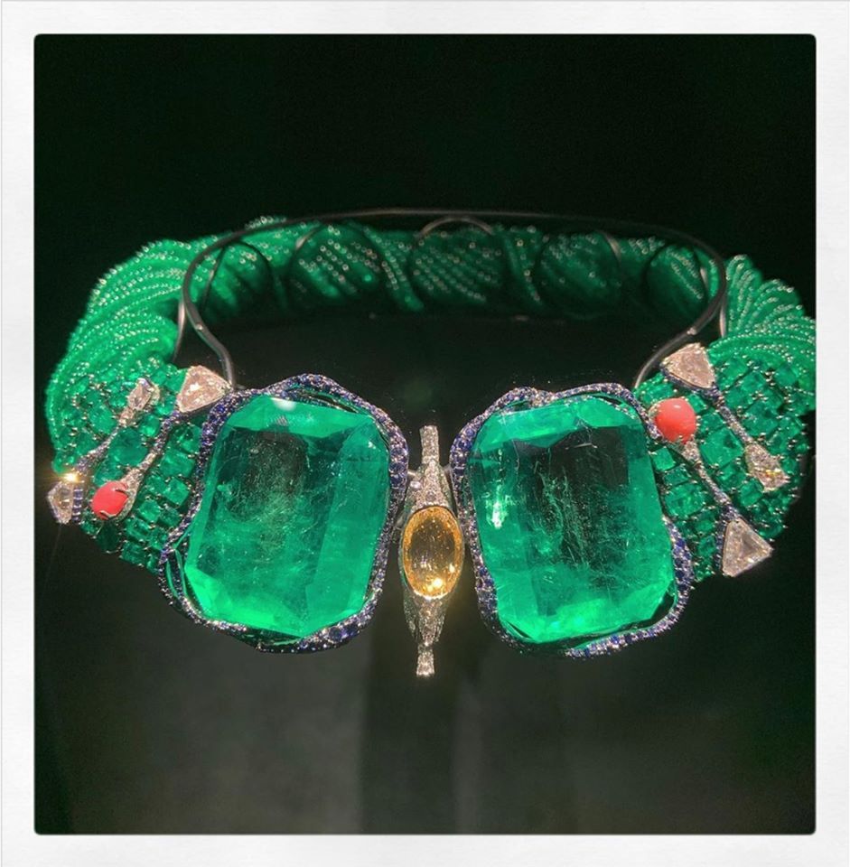 Winterhill-Aria - The Emerald Architectural necklace with exactly...