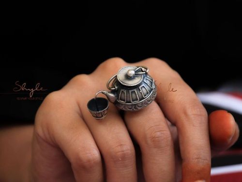 Handmade Sterling Silver Teapot and Cup RingAvailable here : Etsy 