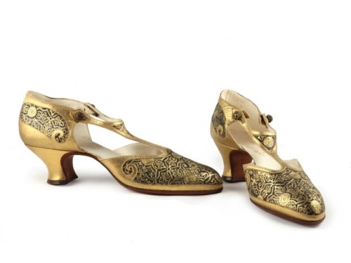 Evening pumps, 1925-27