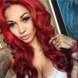 brittanyarazavi:  Brittanya Razavi hot selfie http://fatlossfactormax.com/ambz-suicide-girl/