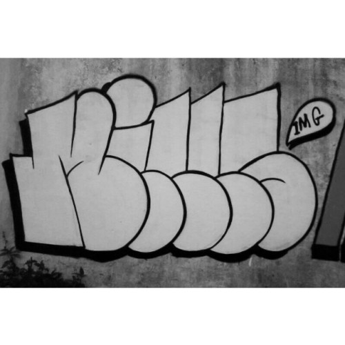 :3 #graffitiporn #boanoite #throwup #welovebombing #streetart #artrua #imgcrew