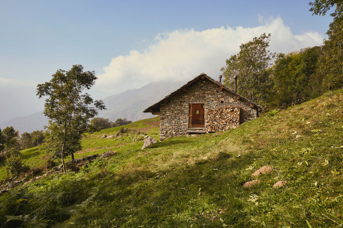 “La Baita,” Valle Del’Orco, Torino, Italy,Studioata,Photographs: Dario Muzzarini