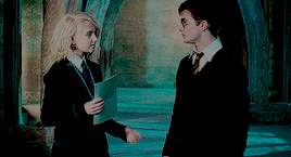 jayhalsstead:harry potter meme ϟ [2/7] relationships: luna lovegood & harry potter“She walked aw