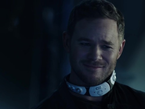 Killjoys S04E01 part 2 of 2Johnny (Aaron Ashmore) in cuffs and a lie-detecting collar.