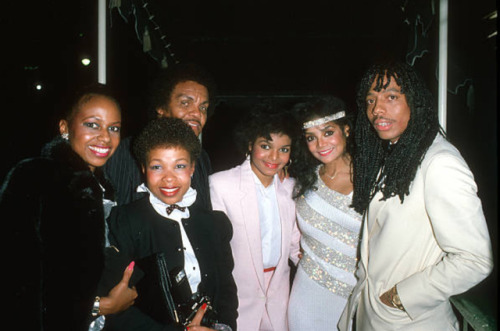 twixnmix: Rick James, LaToya Jackson, Janet Jackson and Joe Jackson at the R&B Awards in Los Ang