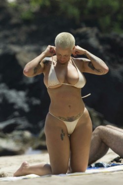 jaalmanza:  Amber Rose