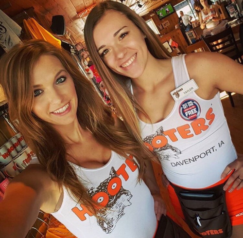 superfructose:  The hottest hooters girls … follow for more —> http://superfructose.tumblr.com #hooters #hooter girls #girls hooters # hooter girl