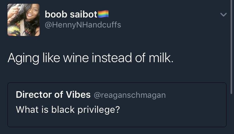 blindcomplikaytions:  lagonegirl: yeah sis   