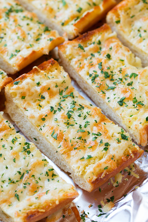 Porn Pics do-not-touch-my-food:    Cheesy Garlic Bread