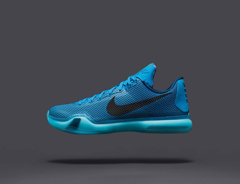 kobe 5am flight