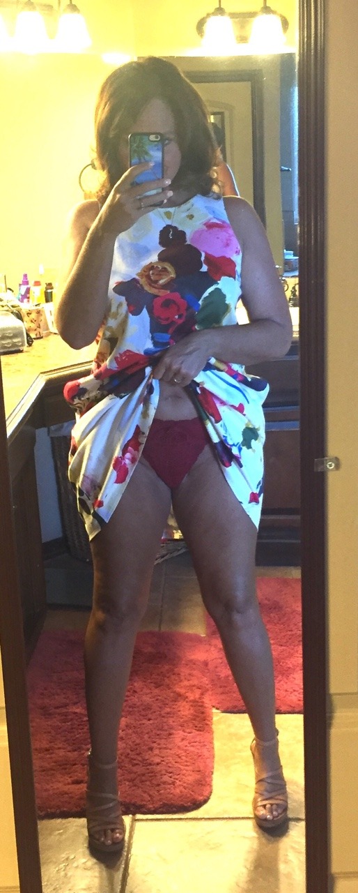 justplayin5162:  Some uncovered humps!  Have a fantastic day!👄