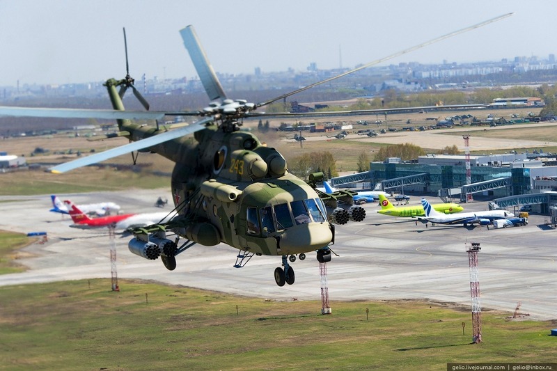 toocatsoriginals:  Mil Mi-8 Hip Helicopters - Novosibirsk Victory Day Parade 2015via