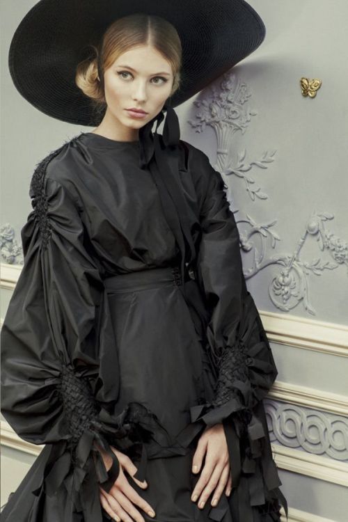 Pound me the witch drums; here’s some gorgeous witchy fashions