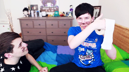 phanielhowell:baby,seasons change but people dont  x x x 