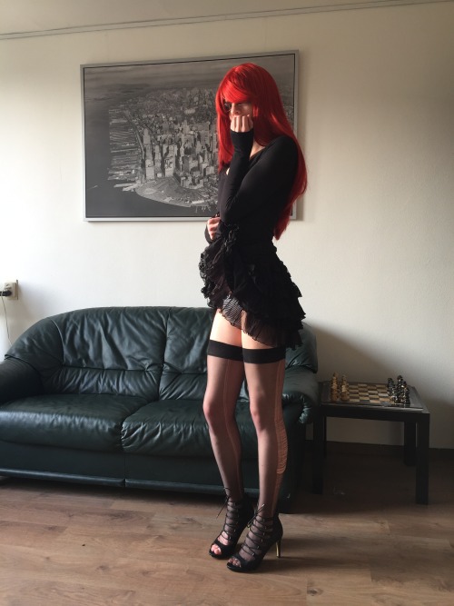 rephraseme:Somewhat goth.. pt 2 :) adult photos