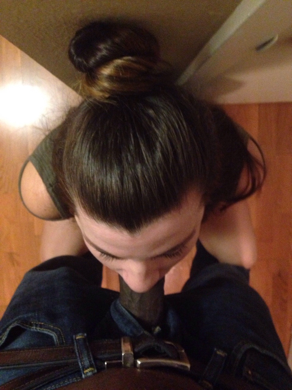 collegecastings:  hotelcouple:  A little fun before we head out. Re blog and like