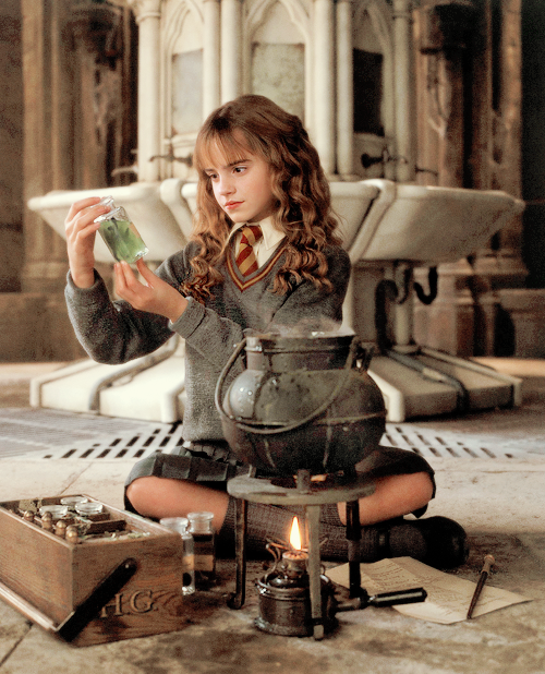 lunalovelight:“They haven’t invented a spell that our Hermione can’t do”.