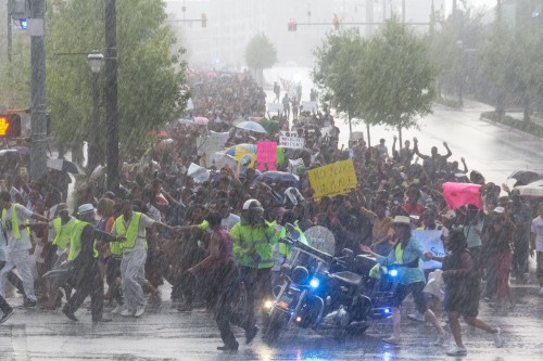 2am-poetry:  JUST IN CASE YOU THOUGHT YOUTH WERE “POWERLESS” NOW:   It turns out that a group of 12 college kids under the guise  #ItsBIGGERthanYOU (a youth social justice group devoted to equality overall worldwide) organized the 5000+