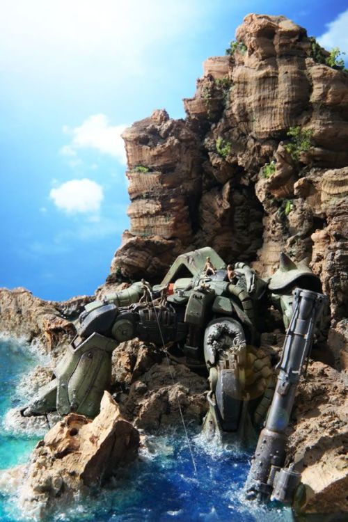 asteroidmcomics:Astonishing Gundam model kits and dioramas