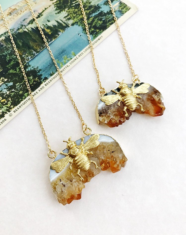 sosuperawesome: Crystal Bee Pendants, by Eclectic Eccentricity on Etsy See our ‘bees’